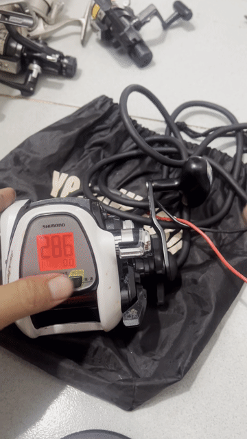 Máy câu điện Shimano Plays 3000. Mua bán Đồ thể thao, Dã ngoại tại Thành phố Châu Đốc An Giang được đăng bởi Tao do cau bai 68 hình 1