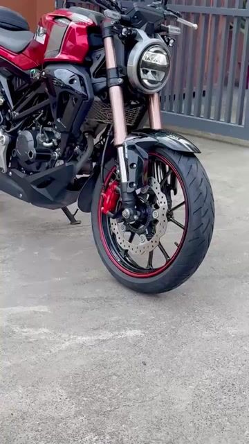 Honda CB150R mới về , Zin đẹp chính chủ , BSSG. Mua bán Xe máy tại Thành phố Thủ Đức Tp Hồ Chí Minh được đăng bởi Cửa hàng Motor Xuân Bình  hình 1