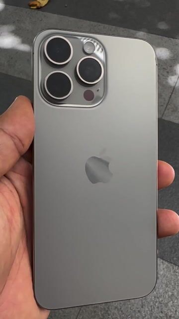 Apple iPhone 15 Pro Max 256GB titan. Mua bán Điện thoại tại Thành phố Nha Trang Khánh Hòa được đăng bởi Lê Phương hình 1
