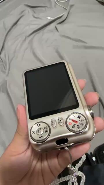 Máy ảnh KTS Fuji film JX400 màu bạc. Mua bán Máy ảnh, Máy quay tại Quận Bình Tân Tp Hồ Chí Minh được đăng bởi Phong Phan hình 1