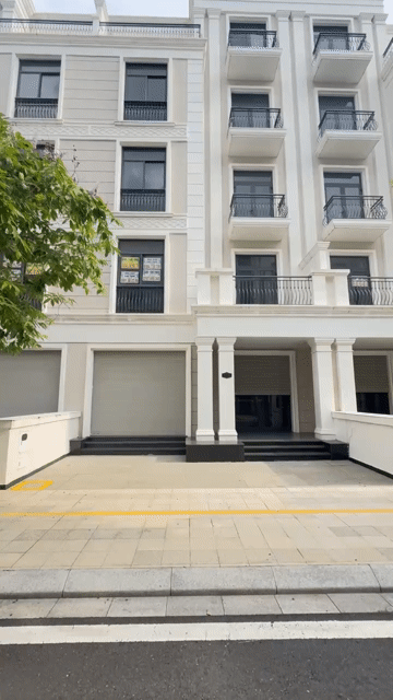 Mua bán Nhà ở The Manhattan - Vinhomes Grand Park Thành phố Thủ Đức Tp Hồ Chí Minh diện tích 144 m² giá 21,1 tỷ
