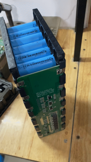Pin xe điện Lithium-ion 48V 14Ah thay thế 4 bình. Mua bán Phụ tùng xe tại Quận 12 Tp Hồ Chí Minh được đăng bởi Trung nghĩa hình 1
