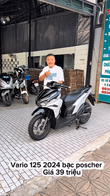 Honda Vario 125 2024 Bạc. Mua bán Xe máy tại Quận Ô Môn Cần Thơ được đăng bởi Trần Tùng hình 1