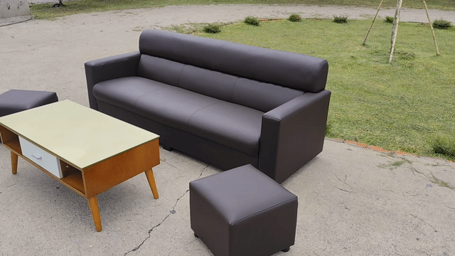 Thanh lý mẫu sofa da hàng mới tặng bàn và 2 đôn . Mua bán Bàn ghế tại Quận 12 Tp Hồ Chí Minh được đăng bởi Ngọc Thiện hình 1