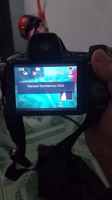 Máy ảnh Sony DSC-H50 ống kính mốc. Mua bán Máy ảnh, Máy quay tại Quận Tân Phú Tp Hồ Chí Minh được đăng bởi Wang long  hình 1