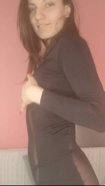 Model - DaddysGirlC striptease