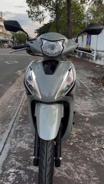 Honda Vision Thể thao Xám 3000 km. Mua bán Xe máy tại Thị xã Bến Cát Bình Dương được đăng bởi xe máy trả góp tín nghĩa  hình 1