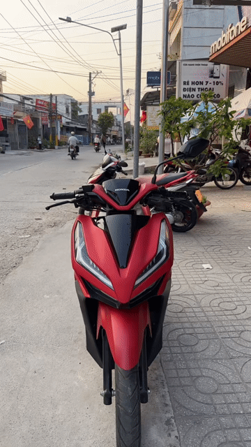 Honda Vario 150 2019 Đỏ nhám 6200km. Mua bán Xe máy tại Huyện Chợ Mới An Giang được đăng bởi Cửa hàng xe Thiên Phước 2 hình 1