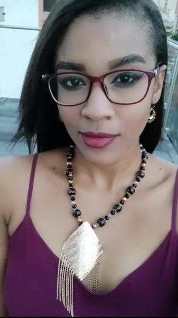 Model - Madison deepthroat