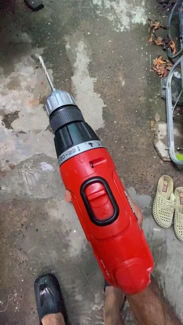 Máy khoan pin Black Decker 18V Đỏ (có búa). Mua bán Đồ chuyên dụng, Giống nuôi trồng tại Huyện Hóc Môn Tp Hồ Chí Minh được đăng bởi Quyền hình 1