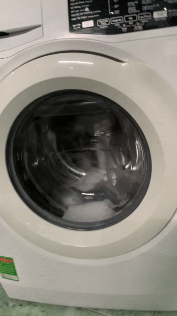 Máy giặt Electrolux 7.5kg cửa trên Đã sử dụng. Mua bán Máy giặt tại Huyện Nhà Bè Tp Hồ Chí Minh được đăng bởi Đăng Quang 88 hình 1