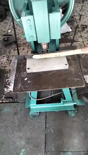 Máy dập cắt mắt mia. Mua bán Đồ chuyên dụng, Giống nuôi trồng tại Quận Bình Tân Tp Hồ Chí Minh được đăng bởi Xuân Phúc hình 1