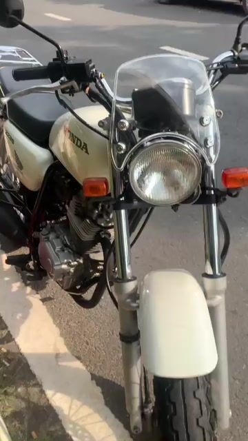 xe cb223s ít đi . máy êm . chính chủ giá tốt. Mua bán Xe máy tại Quận Bình Thạnh Tp Hồ Chí Minh được đăng bởi Tên chưa cung cấp hình 1