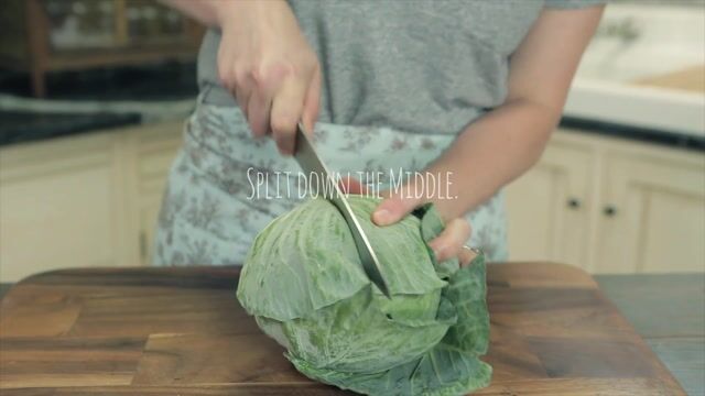 How to Shred Cabbage thumbnail