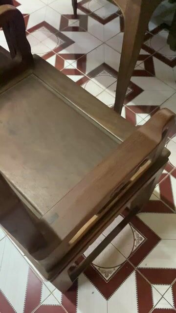 Bộ bàn ghế gỗ lim nâu trên 30 năm. Mua bán Bàn ghế tại Thành phố Mỹ Tho Tiền Giang được đăng bởi Phú  hình 1