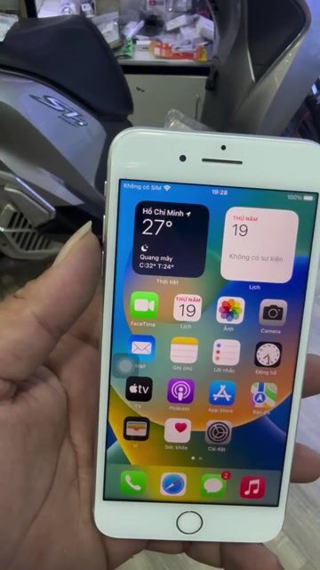 iPhone 8 Plus 64GB  zin đẹp k trầy chức năng BH3T. Mua bán Điện thoại tại Quận Bình Tân Tp Hồ Chí Minh được đăng bởi Di Động khmer saigon hình 1