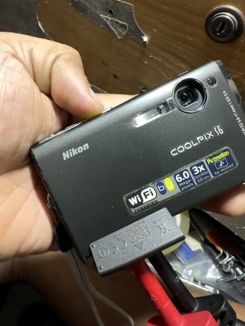 Máy ảnh Nikon Coolpix Hỏng. Mua bán Máy ảnh, Máy quay tại Quận Phú Nhuận Tp Hồ Chí Minh được đăng bởi Tấn hình 1