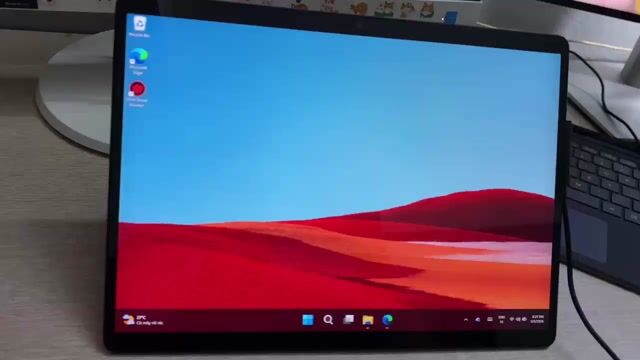 Surface Pro X SQ1 Laptop, máy tính bảng 2 in 1. Mua bán Laptop tại Quận Hải Châu Đà Nẵng được đăng bởi Nguyên hình 1