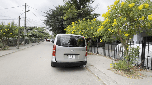 Hyundai Starex 6 chỗ Bạc 90000 km. Mua bán Xe tải, xe ben tại Thành phố Thủ Đức Tp Hồ Chí Minh được đăng bởi Tuấn  hình 1