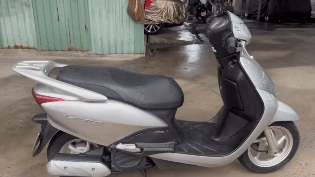 Honda Lead 110 Fi 2010 Bạc đen bstp bao công chứng. Mua bán Xe máy tại Quận Tân Phú Tp Hồ Chí Minh được đăng bởi nguyên xuan thinh hình 1