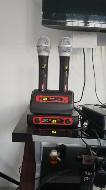 Micro không dây Dcom Max 7 Đen. Mua bán Tivi, Âm thanh tại Huyện Châu Thành Long An được đăng bởi Phong hình 1