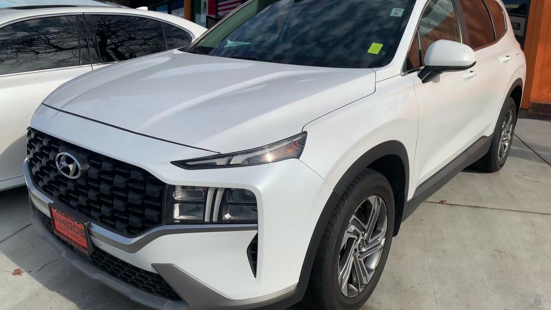 2021 Hyundai Santa Fe video thumbnail