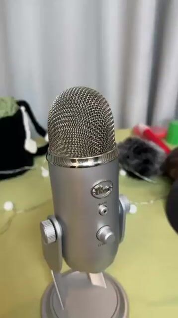Microphone Blue Yeti Bạc. Mua bán Tivi, Âm thanh tại Quận Hoàng Mai Hà Nội được đăng bởi Đỗ Lê Ngọc Tân hình 1
