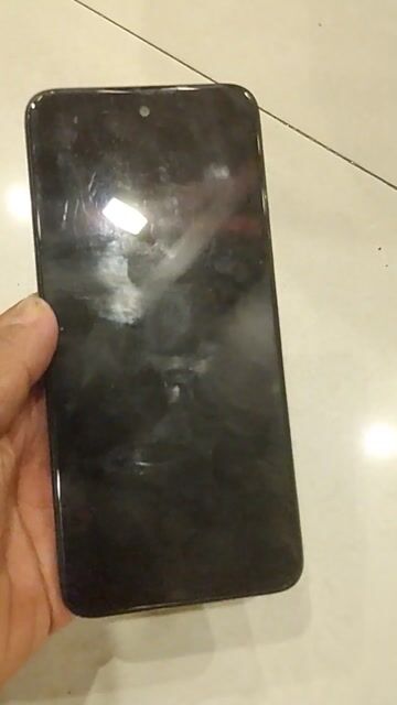 TCL 60R 5G 4GB/128GB Đen. Mua bán Điện thoại tại Thành phố Biên Hòa Đồng Nai được đăng bởi Hồ Ca hình 1
