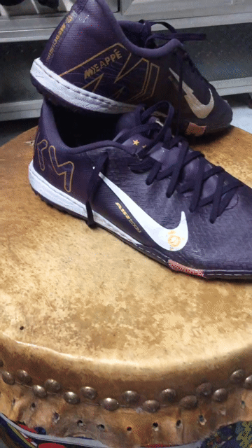 Giày Nike Air Zoom Nam Tím Size 43. Mua bán Giày dép tại Thành phố Thủ Dầu Một Bình Dương được đăng bởi Nguyễn Hoàng Trung Hậu hình 1