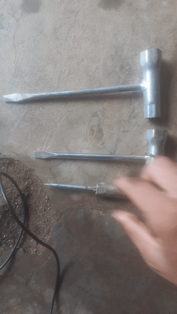 Dụng cụ tháo ốc Kim loại Bạc. Mua bán Đồ chuyên dụng, Giống nuôi trồng tại Thành phố Buôn Ma Thuột Đắk Lắk được đăng bởi phạm danh hình 1