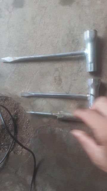 Dụng cụ tháo ốc Kim loại Bạc. Mua bán Đồ chuyên dụng, Giống nuôi trồng tại Thành phố Buôn Ma Thuột Đắk Lắk được đăng bởi phạm danh hình 1