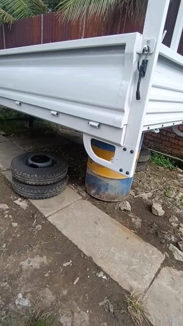 Thùng xe tải KIA K250 Trắng Mới. Mua bán Xe tải, xe ben tại Huyện Vĩnh Lợi Bạc Liêu được đăng bởi Huỳnh Văn Mít hình 1