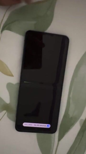 Samsung Z Flip 5 Đen (có hộp). Mua bán Điện thoại tại Quận 12 Tp Hồ Chí Minh được đăng bởi Huỳnh Lâm hình 1