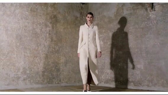 Les mains de l'ombre