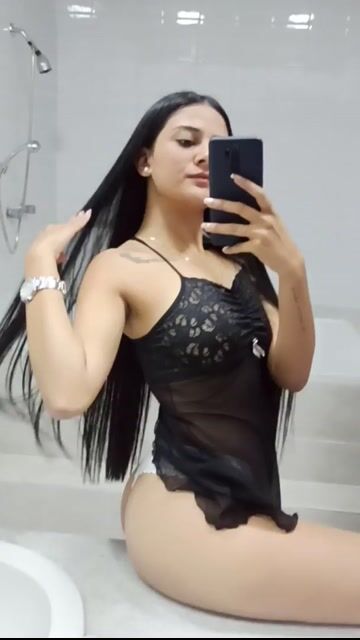 Model - VIOLETA RUIZ masturbation