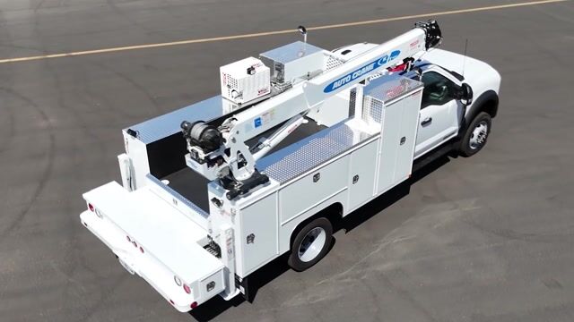 Scelzi-Ford Western Crane Body Features