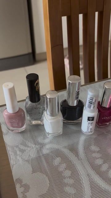 combo 8 chai Sơn móng tay  Nữ giá 20k. Mua bán Phụ kiện thời trang khác tại Quận 8 Tp Hồ Chí Minh được đăng bởi Yêu Miu Miu hình 1