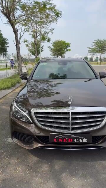 Mercedes-Benz C250 Exclusive 2017 Nâu. Mua bán Ô tô tại Thành phố Thủ Đức Tp Hồ Chí Minh được đăng bởi Long hình 1