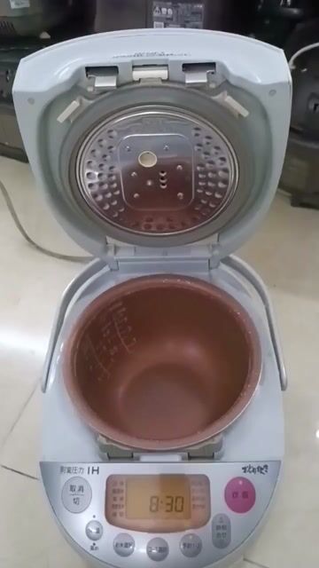 Thanh lý 500k nồi cơm điện Panasonic IH 1L 2018. Mua bán Bếp, lò, đồ điện nhà bếp tại Huyện Hóc Môn Tp Hồ Chí Minh được đăng bởi Pham Truong Lam Vu hình 1
