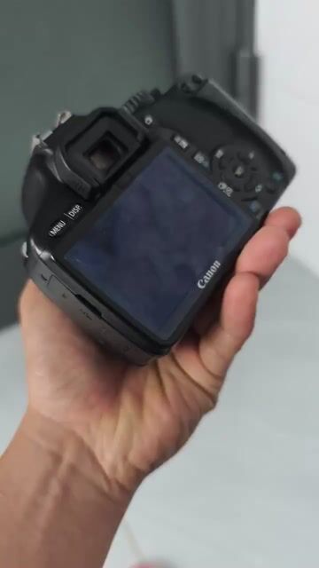 Máy ảnh Canon 550D Đã sử dụng. Mua bán Máy ảnh, Máy quay tại Thị xã La Gi Bình Thuận được đăng bởi Khai Tran hình 1