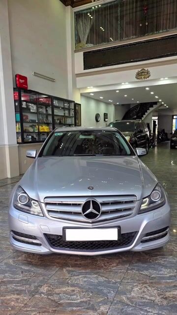 Mercedes Benz C Class 2012 - 80000 km. Mua bán Ô tô tại Quận 1 Tp Hồ Chí Minh được đăng bởi Phu Nguyen hình 1
