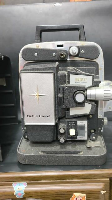 Máy chiếu phim Bell & Howell Lumina 12. Mua bán Đồ sưu tầm, đồ cổ tại Quận 11 Tp Hồ Chí Minh được đăng bởi Tú hình 1