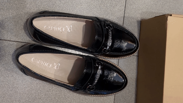 Giày lười nữ Caprice da thật đen size 37. Mua bán Giày dép tại Quận Phú Nhuận Tp Hồ Chí Minh được đăng bởi Dương Thị Diễm Phi hình 1