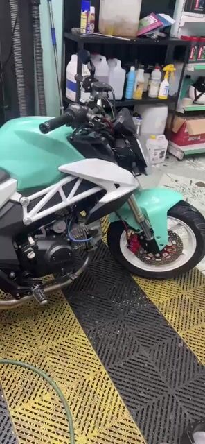 tôi muốn bán. Mua bán Xe máy tại Quận Tân Bình Tp Hồ Chí Minh được đăng bởi Mẫn Mẫn hình 1