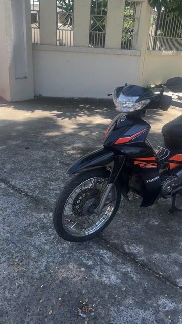 Si 2015 bs92. Máy móc rin êm ru, cực kỳ đẹp ,. Mua bán Xe máy tại Quận Liên Chiểu Đà Nẵng được đăng bởi Lê Sang hình 1