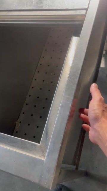 Thùng đựng đá Inox dày. Mua bán Dụng cụ nhà bếp tại Thành phố Buôn Ma Thuột Đắk Lắk được đăng bởi Long hình 1