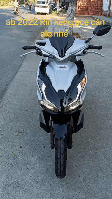 Honda Air Blade 2022 Bạc. Mua bán Xe máy tại Quận Liên Chiểu Đà Nẵng được đăng bởi long hình 1