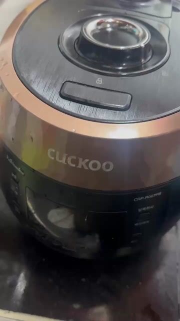 Nồi cơm điện Cuckoo CRP-R067FB Đen. Mua bán Bếp, lò, đồ điện nhà bếp tại Huyện Nhà Bè Tp Hồ Chí Minh được đăng bởi Tiến Đạt Trịnh hình 1