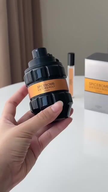 Nước hoa Viktor & Rolf Spicebomb Extreme Nam 90ml. Mua bán Nước hoa tại Quận Cẩm Lệ Đà Nẵng được đăng bởi  Ngọc Thuyền Authetic hình 1