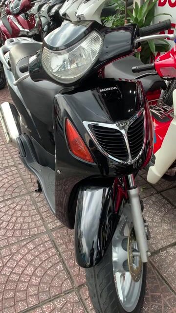 Sh150 hàng nhập Ý 2005 zin mọc 1 đời chủ.. Mua bán Xe máy tại Quận Phú Nhuận Tp Hồ Chí Minh được đăng bởi Cungsport hình 1